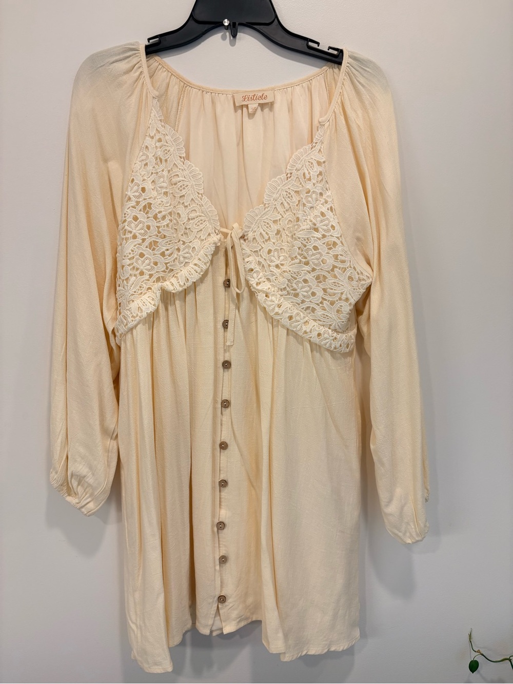 Listicle Cream Lace-Trim maternity dress